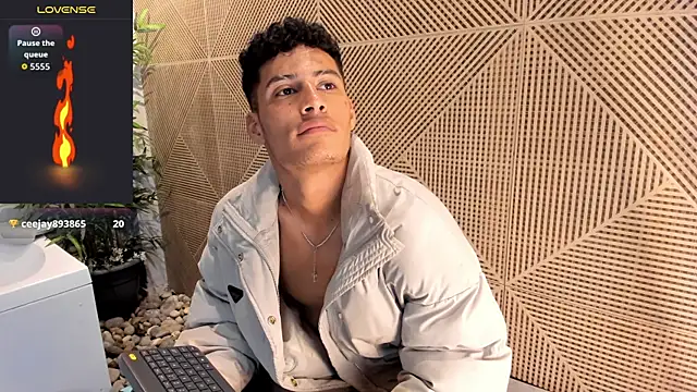 Chatroom XXX en direct de angelsilva_
