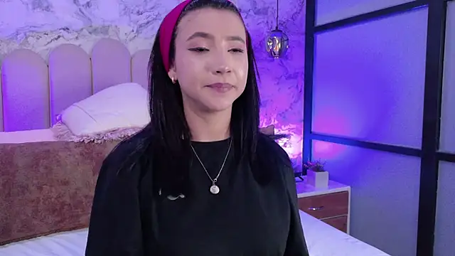 SarahyAmada Chat XXX in diretta