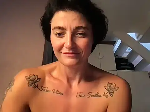 OnlyMarGo Chat XXX in diretta