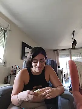 MissNyraSecret's Live XXX Chat