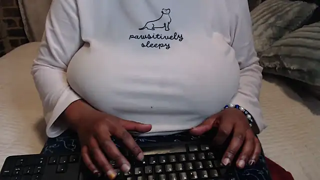 BUBBLYBUNNYxx Chat XXX in diretta