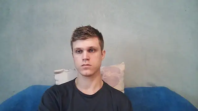 Онлайн чат XXX NinhoMorango
