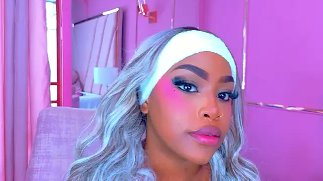 TiannahGlow 现场XXX聊天