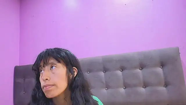karolinee_66_ Chat XXX in diretta