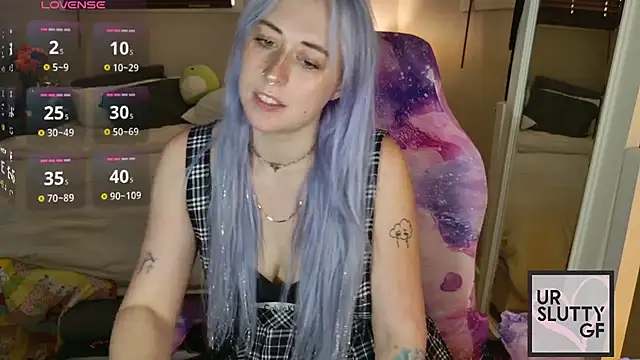 ursluttygf's Live XXX Chat