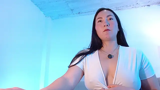 Elle_Lee_ Chat XXX in diretta