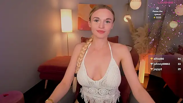 Mila__LuxのライブXXXチャット