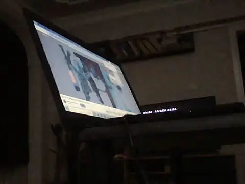 lickthehottie Pertunjukan Webcam