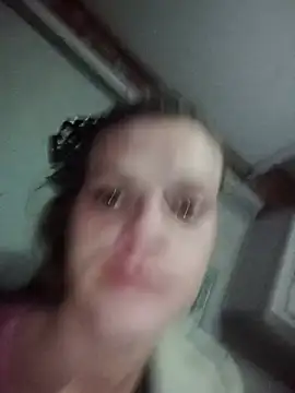 XXX chat uživo modela Skymadison6