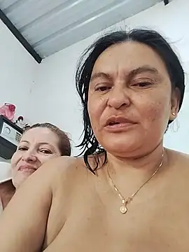 Horny-Mommy-Dirty's Live XXX Chat