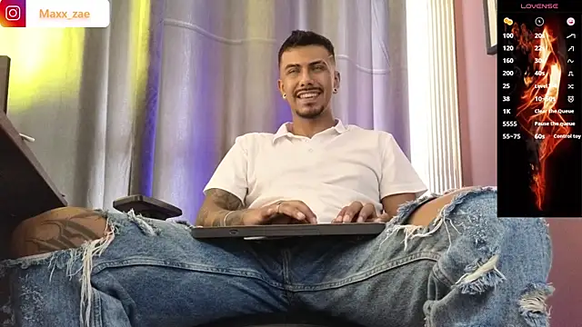 Živý XXX chat Latinmoster_boss