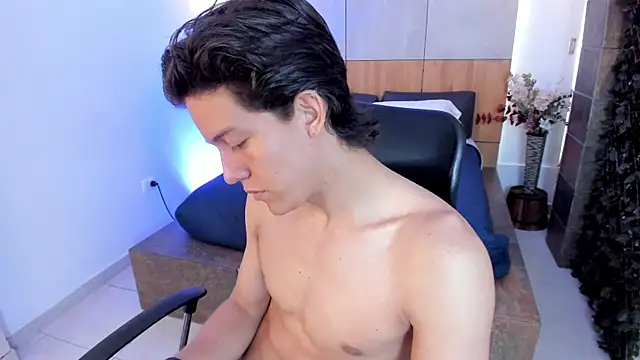 XXX chat uživo modela LevinFox