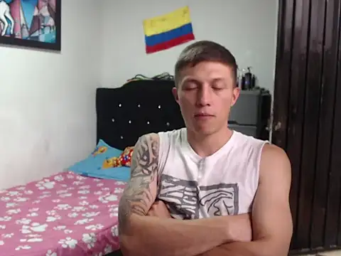 Stiiveen777 Live XXX-Chat