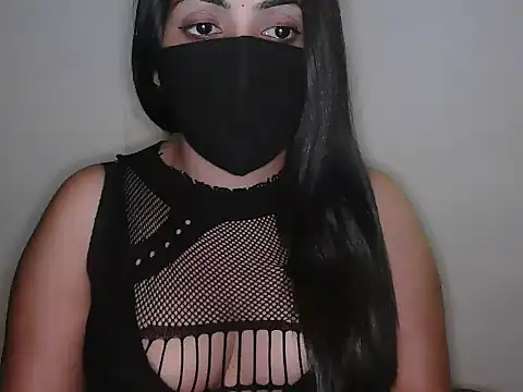 Reddy_Trisha Adlı Modelin Canlı XXX Sohbeti