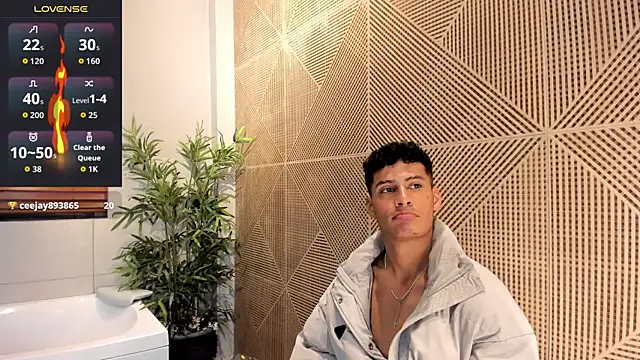 Онлайн чат XXX angelsilva_