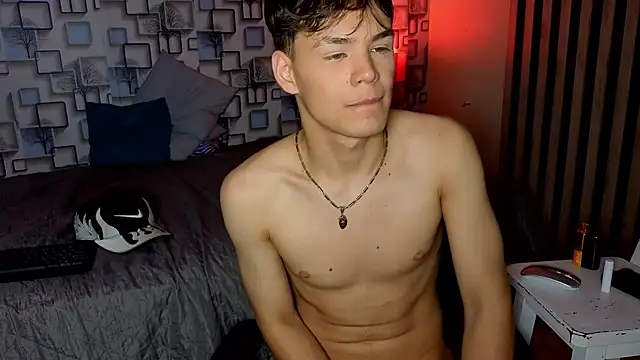 XXX chat uživo modela LoganSteel_