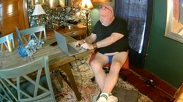 beardaddychub2 Live XXX Chat