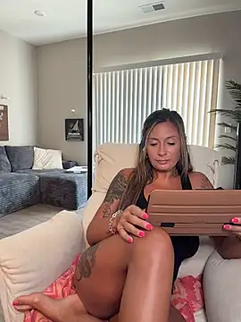 bossyroxy84 – Live XXX-chat