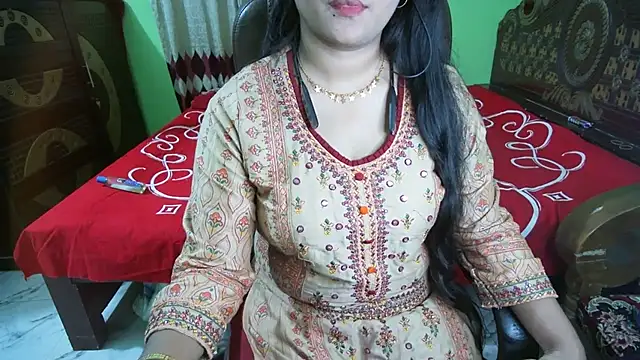 BengaliQueenStar's Live XXX Chat