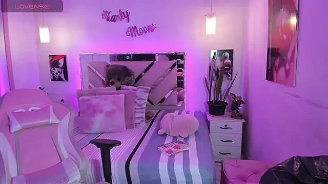 Karly_moonのライブXXXチャット
