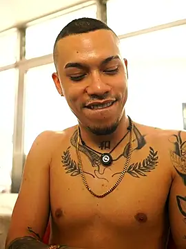 AlphaMasterXxxn Live XXX chat