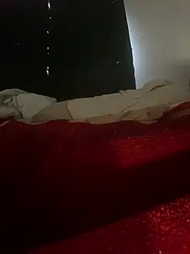 XXX chat uživo modela GusanoDelicioso