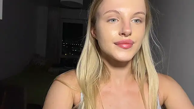 UnwedGrist's Live XXX Chat
