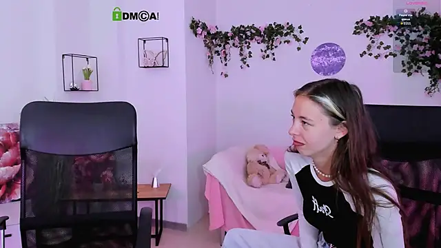 XXX chat uživo modela mia_mooon_