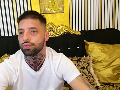 TommyDum Live XXX-chat