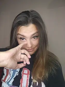 צ'אט XXX בשידור חי של KrissSexi