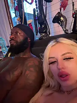 Онлайн чат XXX Steffi_Snowbunny
