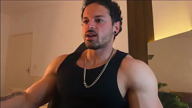 Lucasfit24 Live XXX-chat