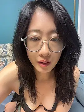 weiwei103 即時 XXX 聊天