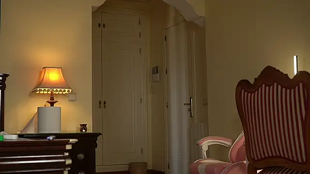 Katyerave live XXX chat