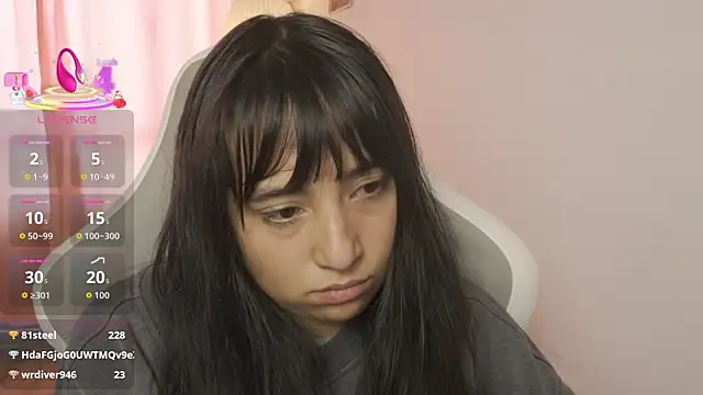 Chat +18 de EmmitaGarcia ao vivo