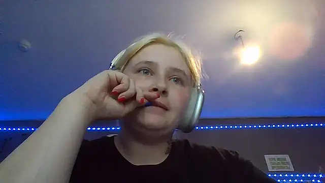 Light_Luna's Live XXX Chat