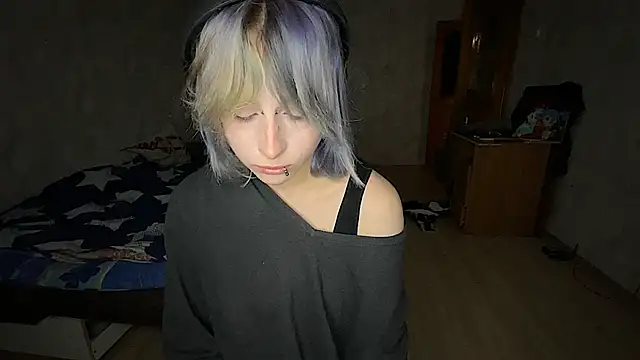 Shinecirtus22's Live XXX Chat