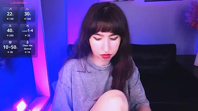 Lily_xBabe: онлайн-секс-чат