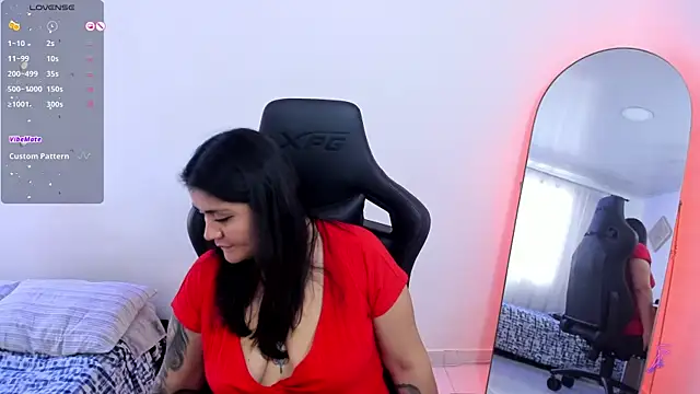 karlie02_'s Live XXX Chat