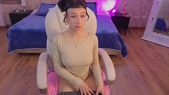 mia_bloom2's Live XXX Chat
