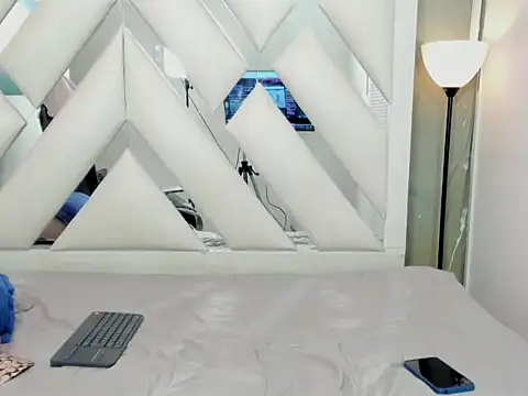 iron_king7 Live XXX Chat