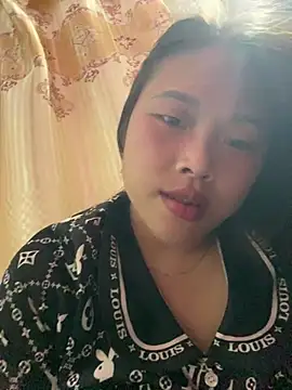 Emxinhka1 现场XXX聊天