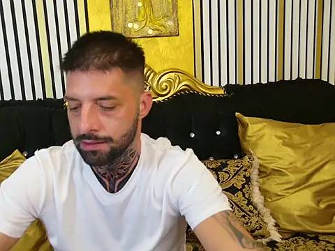 Czat XXX na żywo – TommyDum