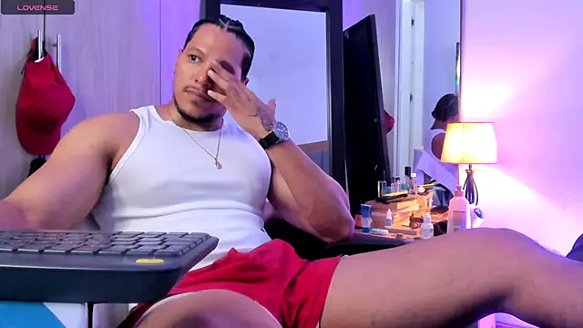Adambrocs1n Live XXX chat