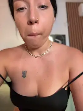KimArts – Naživo XXX chat