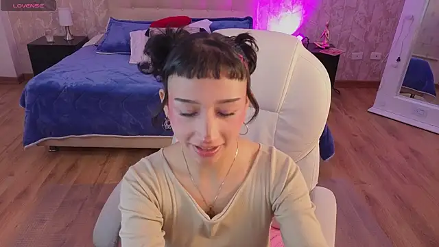 XXX chat uživo modela mia_bloom2