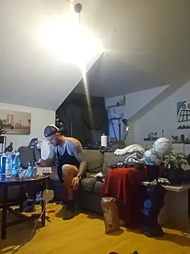 eltoulou Webcam Show