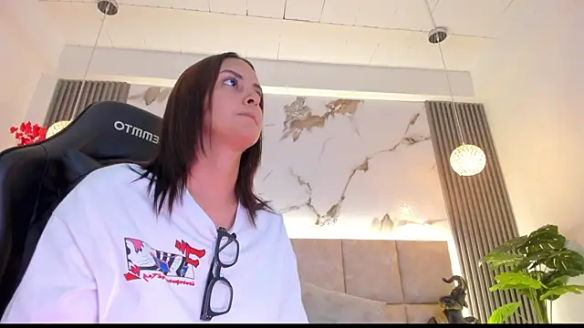 ChaeyounngDae Adlı Modelin Canlı XXX Sohbeti