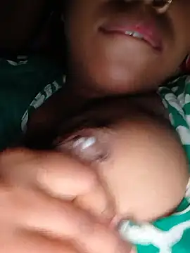 naughty-bou1's Webcam Show