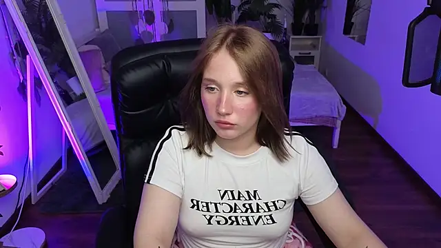 AliceTrenton – Naživo XXX chat